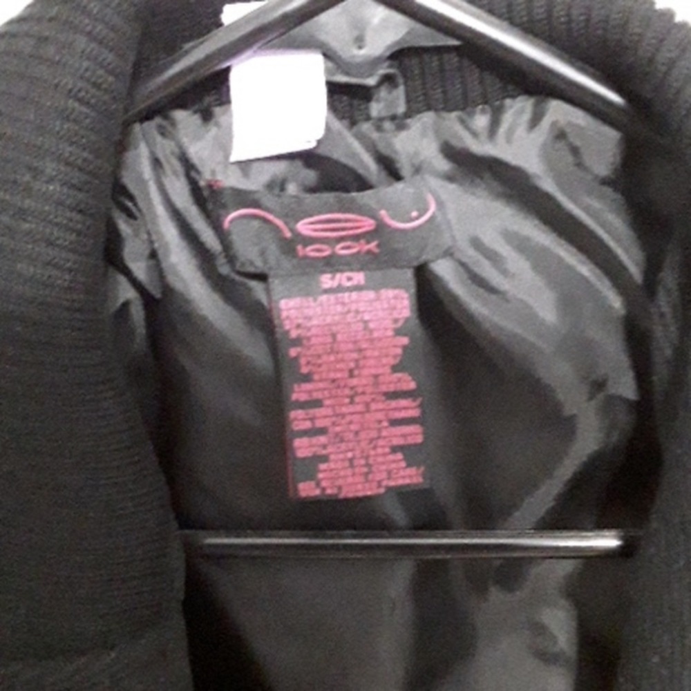 Black jacket - Picture 3 of 3
